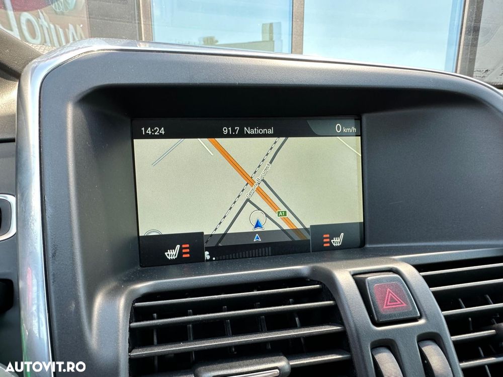 VOLVO XC60 2015 — imagine 12