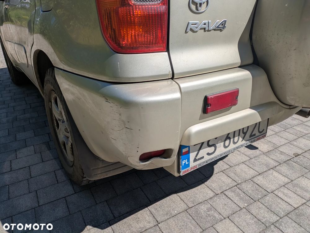 Toyota RAV4 2.0 VVT-i 4x4 - 4