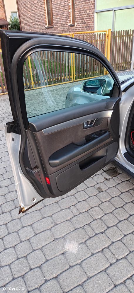 Audi A4 Limousine - 6