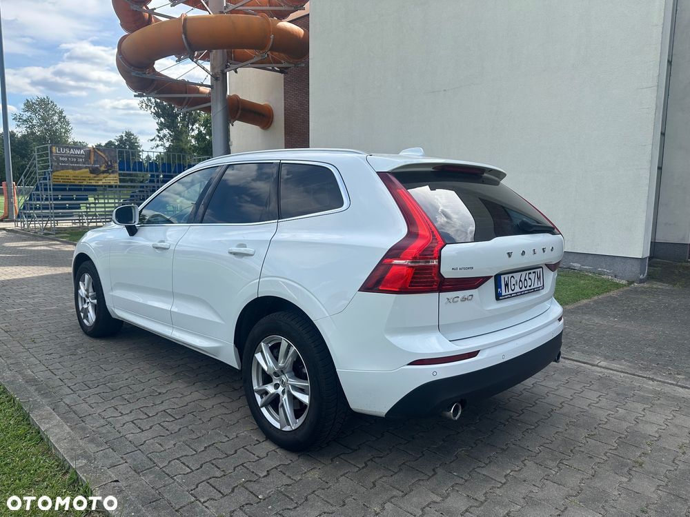 Volvo XC 60 T5 AWD Momentum - 8