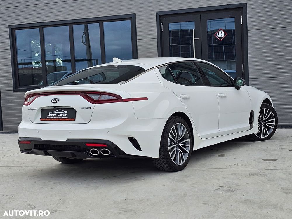 Kia Stinger 2.2 CRDI AWD GT Line - 2