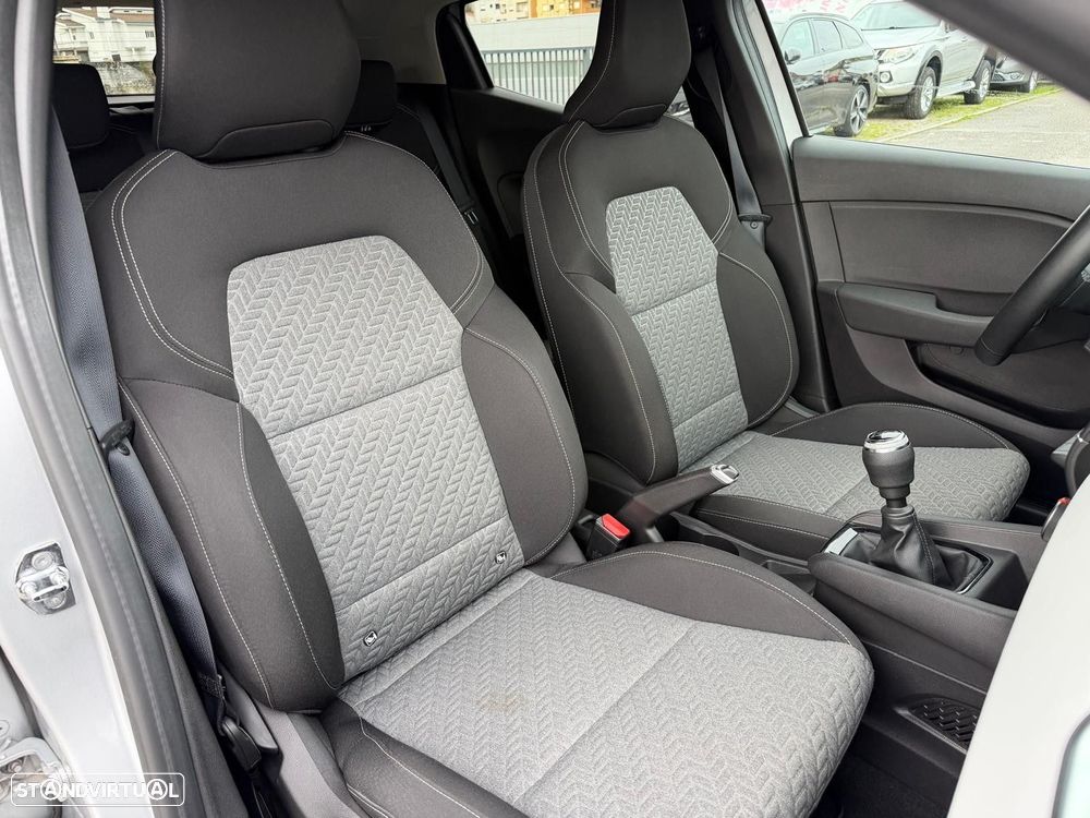 Renault Clio 1.0 TCe Evolution - 16