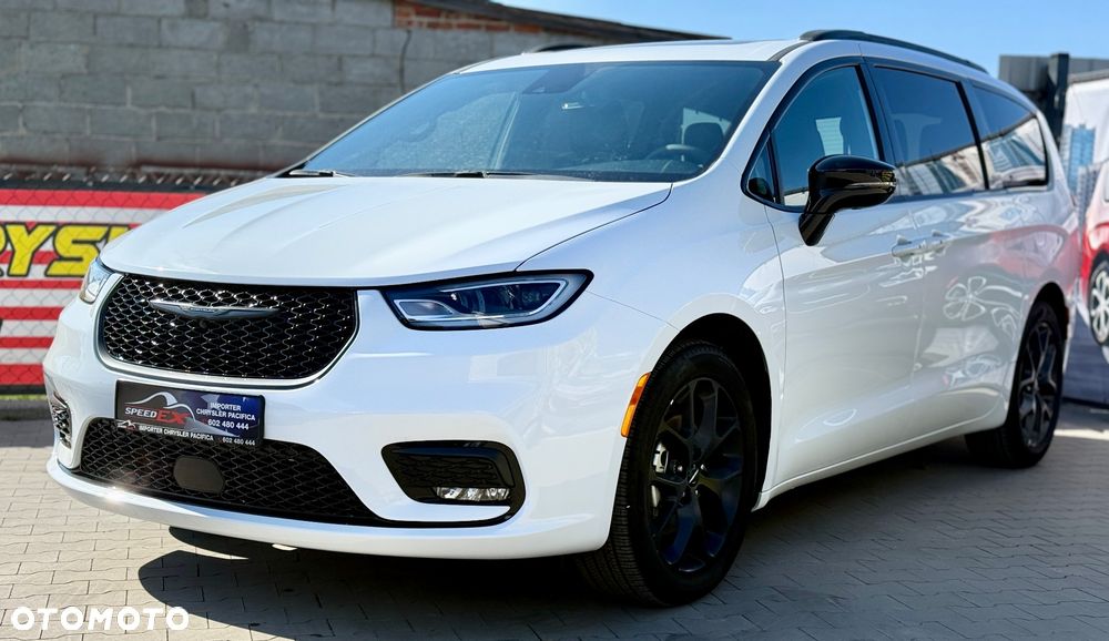 Chrysler Pacifica - 7