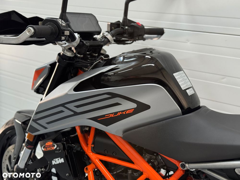 KTM Duke - 19