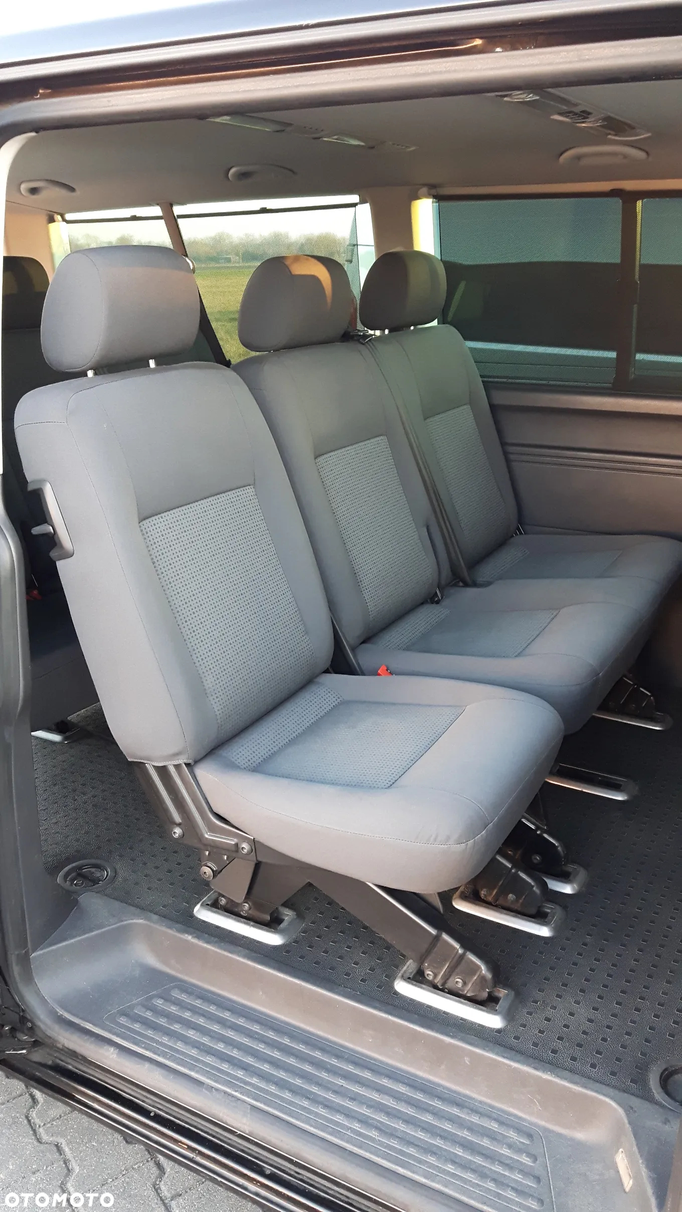 Volkswagen Transporter Caravelle Lang DPF Comfortline - 3