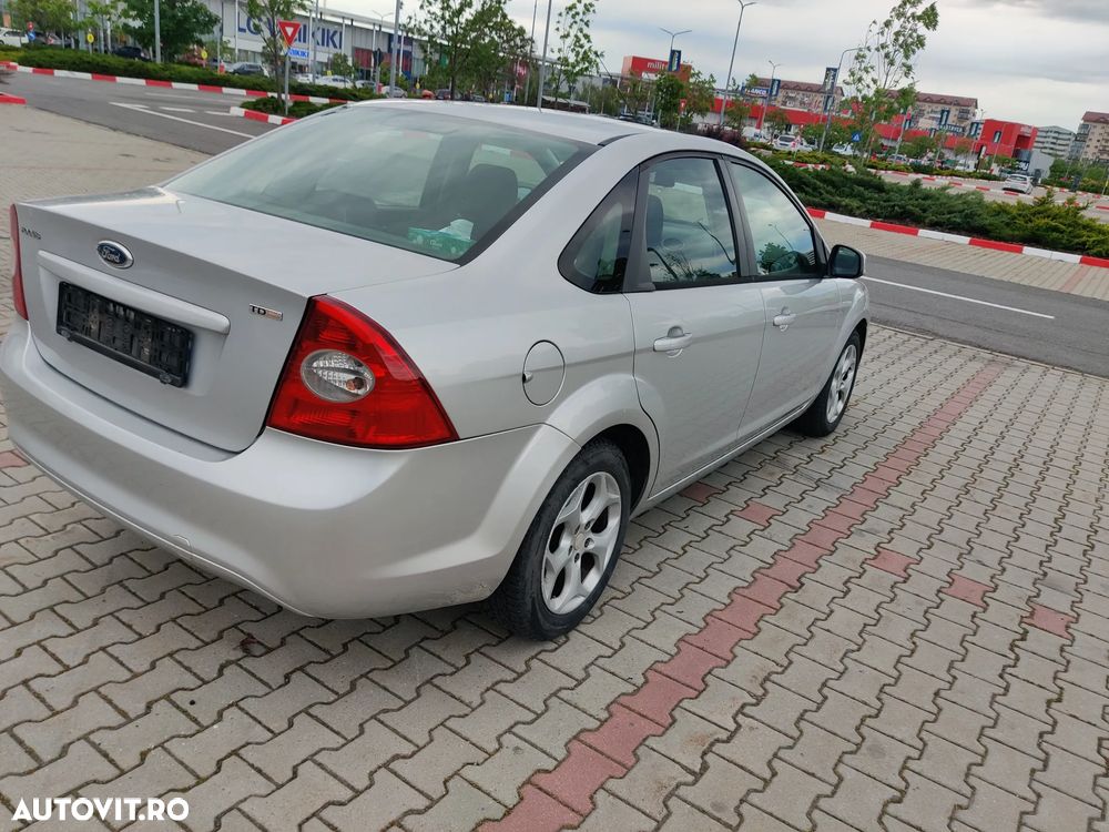 Ford Focus 1.6 TDCi Ambiente - 5