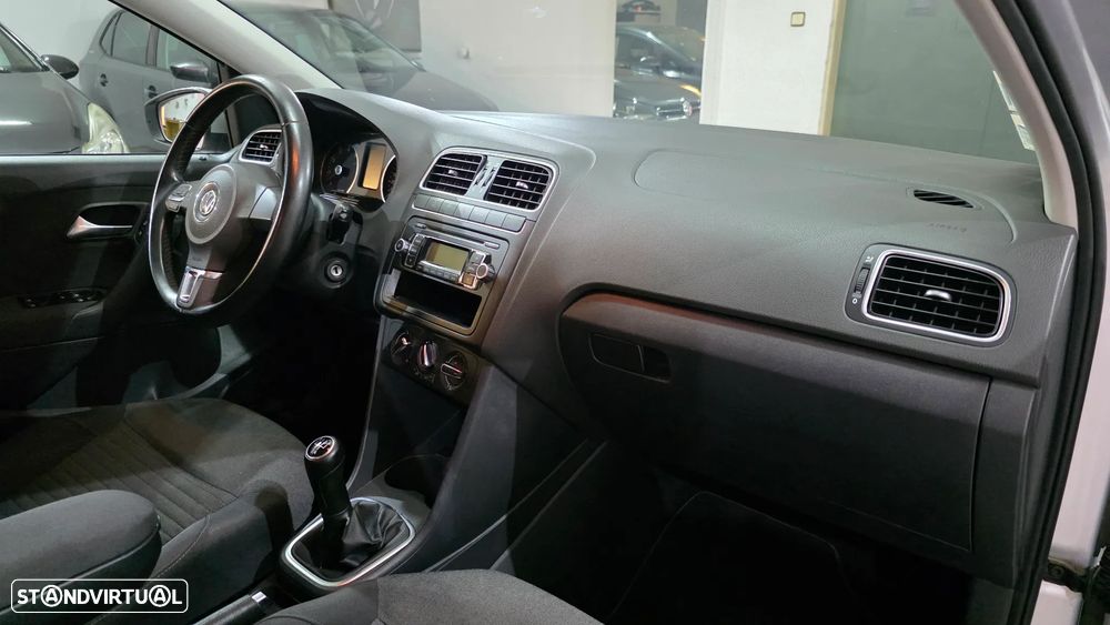 VW Polo 1.2 Confortline - 16