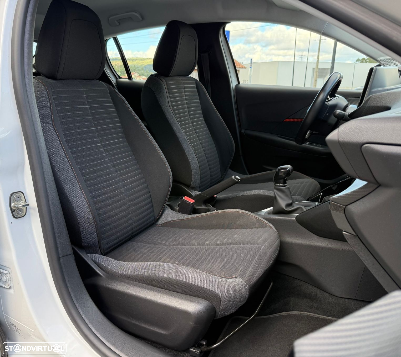 Peugeot 208 1.2 PureTech Active - 20