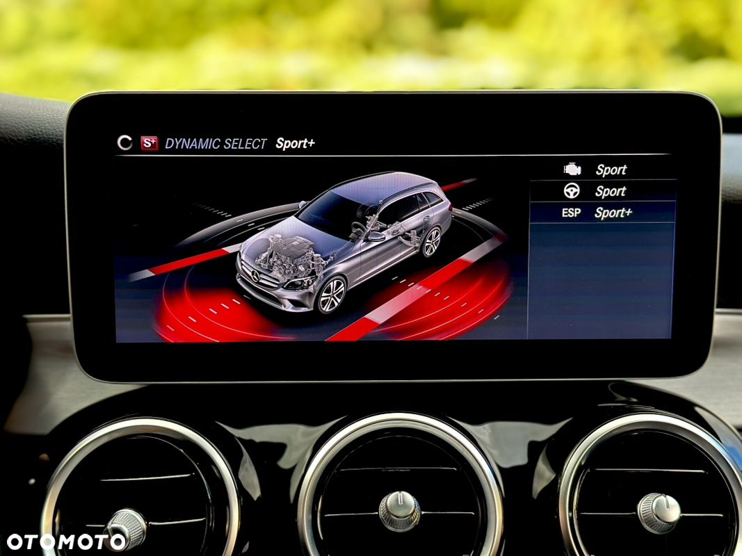 Mercedes-Benz Klasa C 180 T 9G-TRONIC AMG Line - 35
