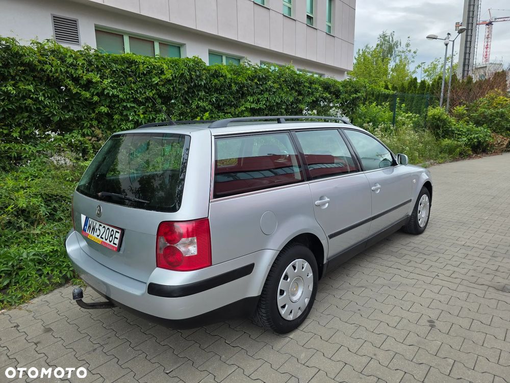 Volkswagen Passat 1.6 Family - 4