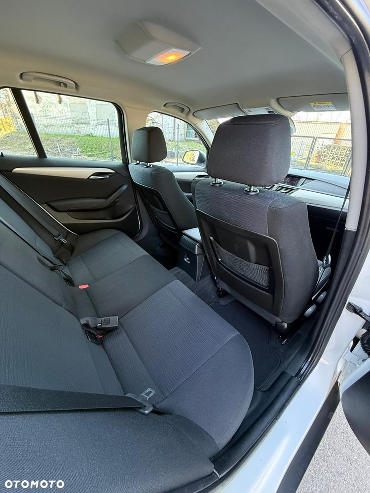 BMW X1 xDrive18d xLine - 28