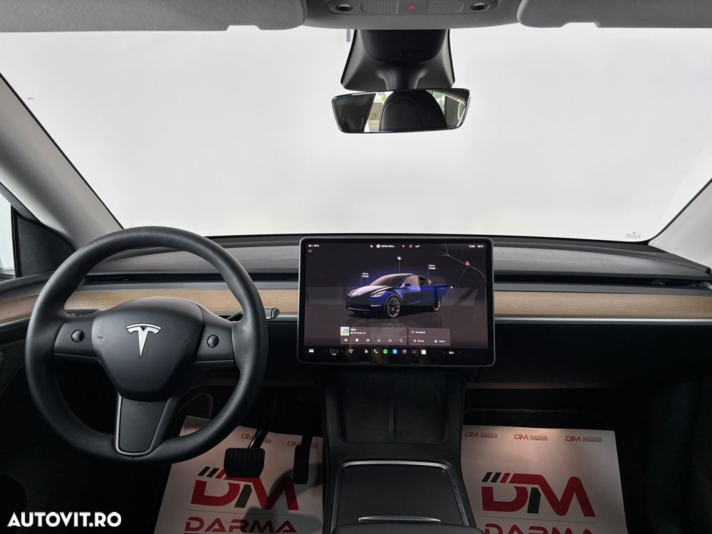 Tesla Model Y - 13