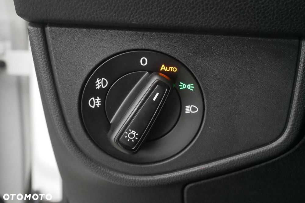 Volkswagen Taigo 1.5 TSI ACT Style DSG - 24