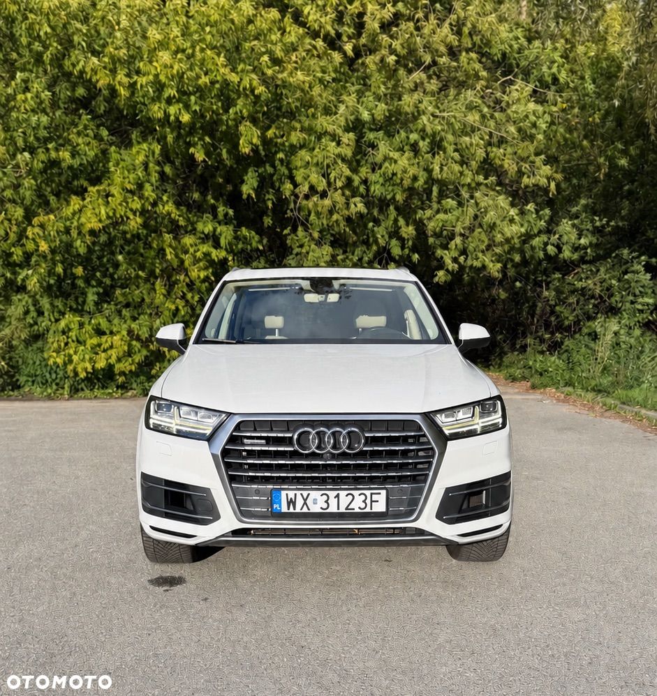 Audi Q7 - 1