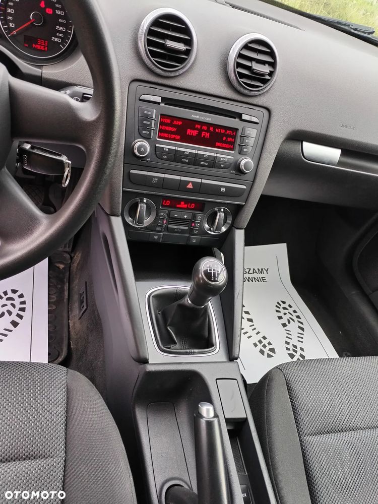 Audi A3 3-drzwiowe 1.6 Ambiente - 23