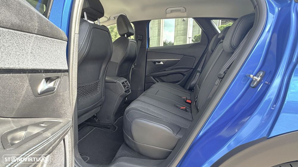 Peugeot 3008 1.6 Hybrid Allure Pack e-EAT8 - 38