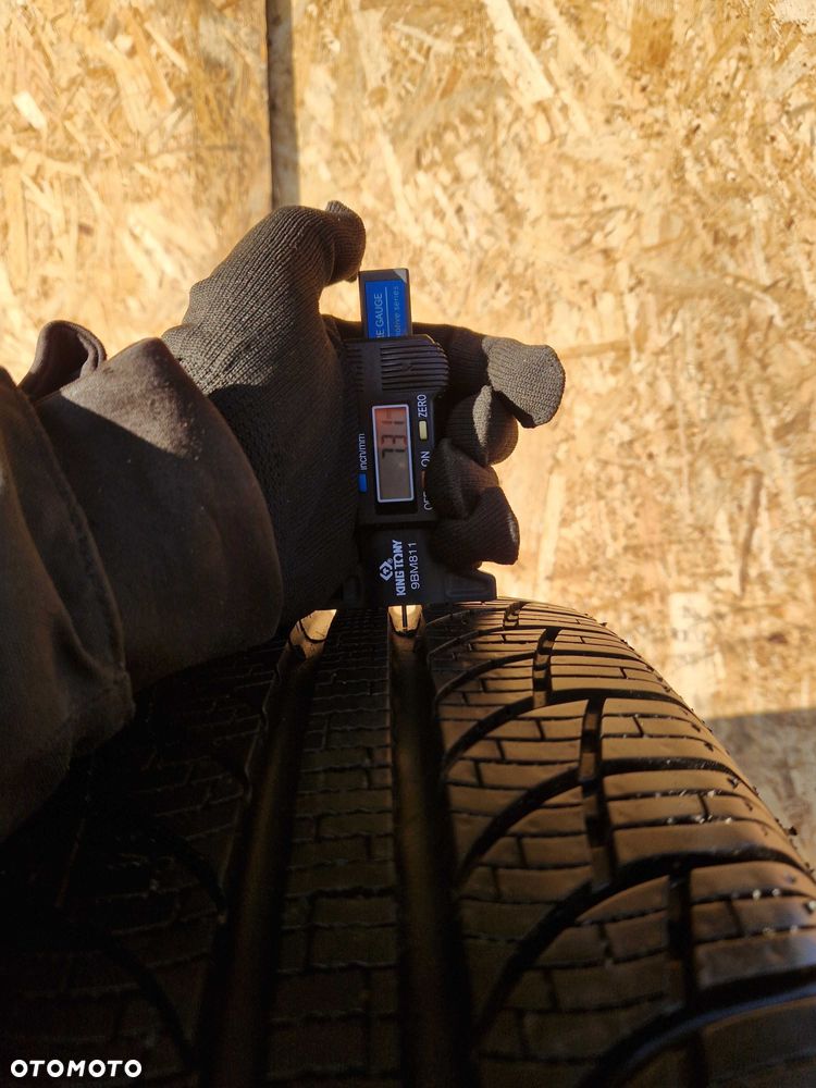 Opona całoroczna 185/65/15 Giti AllSeason City - 3