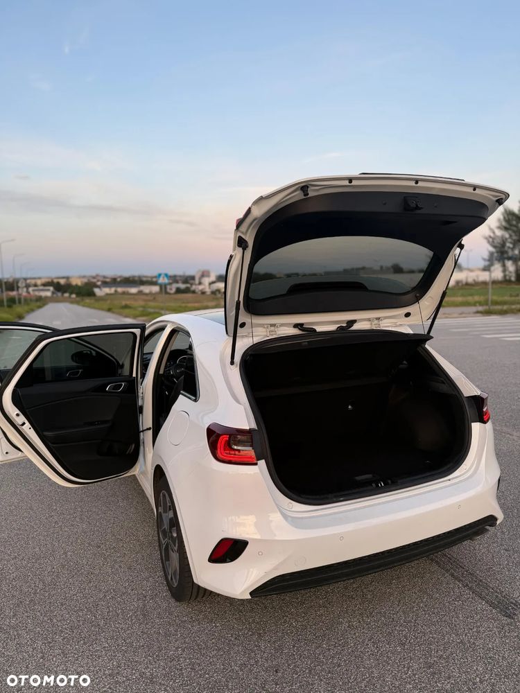 Kia Ceed 1.4 T-GDI DCT OPF Platinum Edition - 12