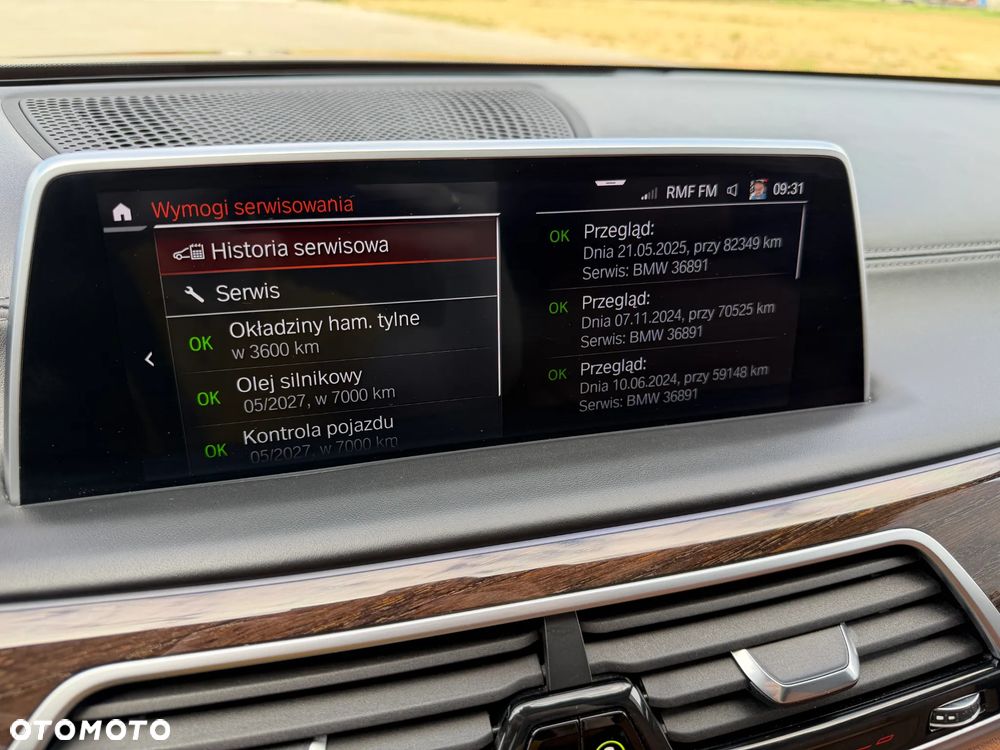 BMW Seria 7 750i xDrive sport - 23