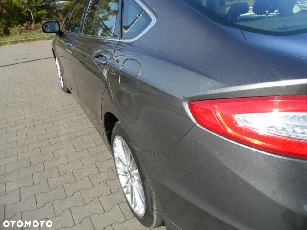 Ford Mondeo 2.0 EcoBoost Titanium - 13