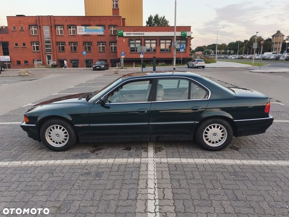 BMW Seria 7 1996 photo 2