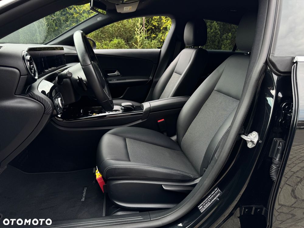 Mercedes-Benz CLA 200 d 8G-DCT Progressive - 6
