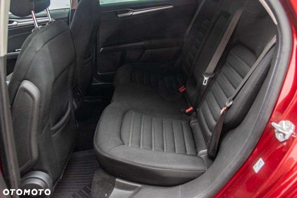 Ford Mondeo - 27