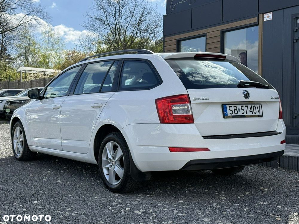 Skoda Octavia 1.6 TDI Elegance - 6