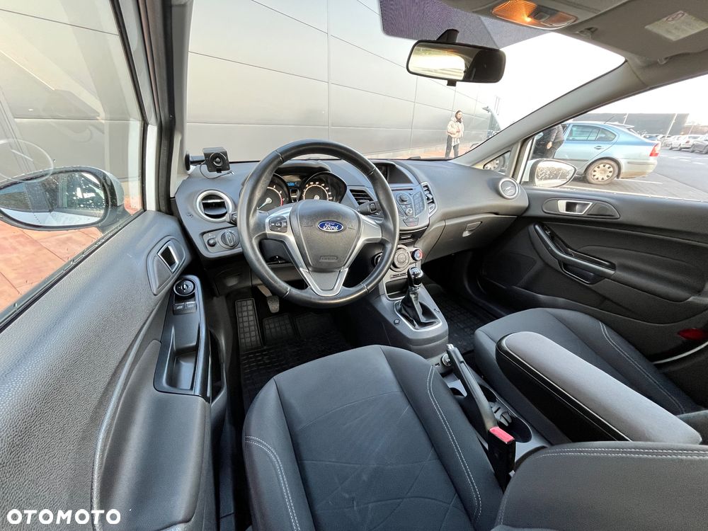 Ford Fiesta 1.25 Ambiente EU5 - 12