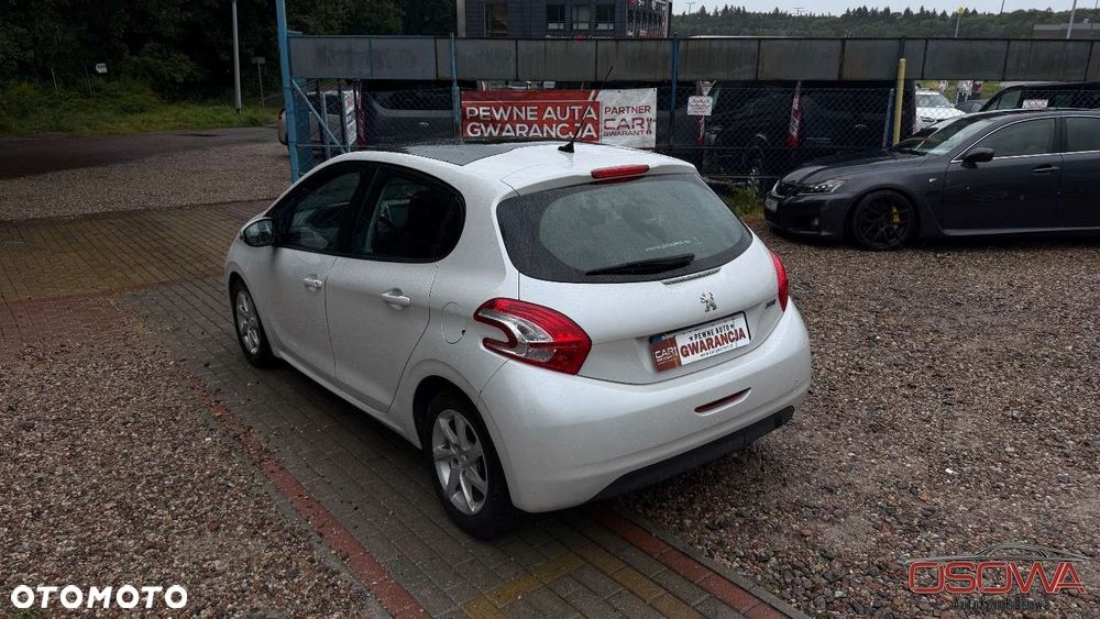Peugeot 208 1.2 VTi Style - 3