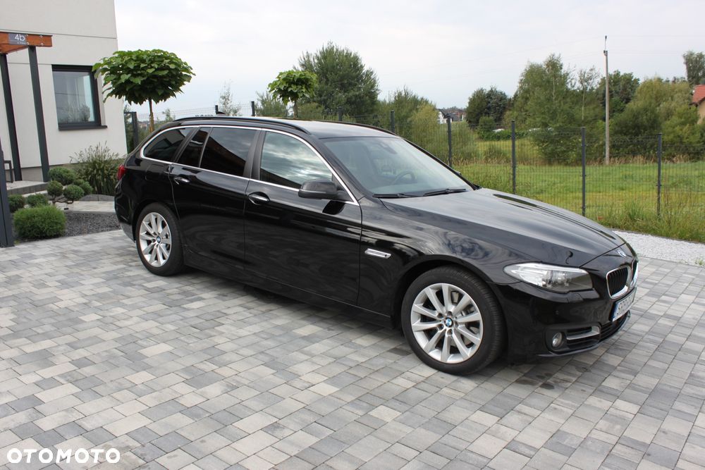 BMW Seria 5 530d xDrive - 7