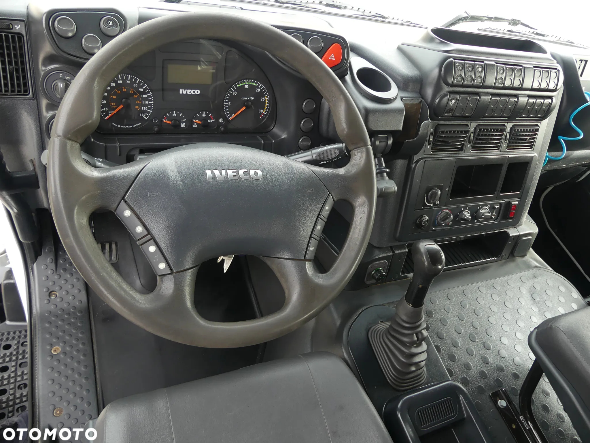 Iveco TRAKKER 360 / WYWROTKA + HDS PALFINGER PK13001 SKŁADANY W Z - 26