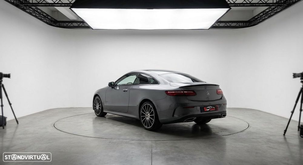 Mercedes-Benz E 220 d AMG Line - 4