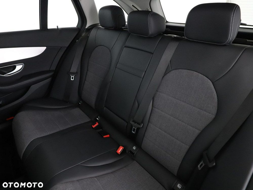 Mercedes-Benz Klasa C 200 9G-TRONIC Avantgarde - 18