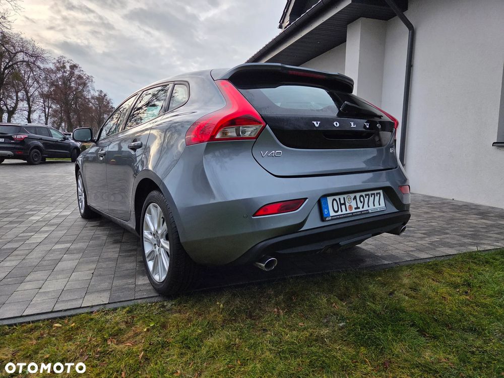 Volvo V40 D3 You - 8
