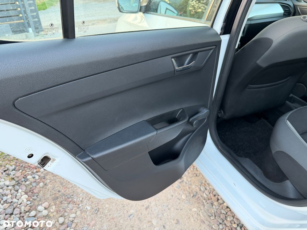 Skoda Fabia 1.2 TSI Ambition - 14