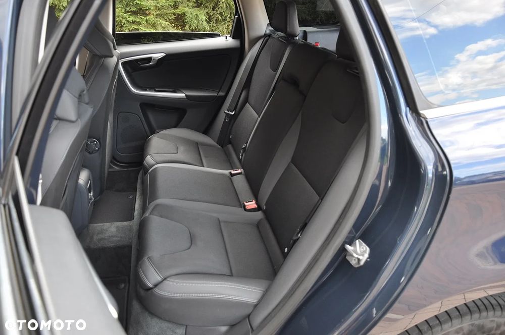 Volvo XC 60 - 8