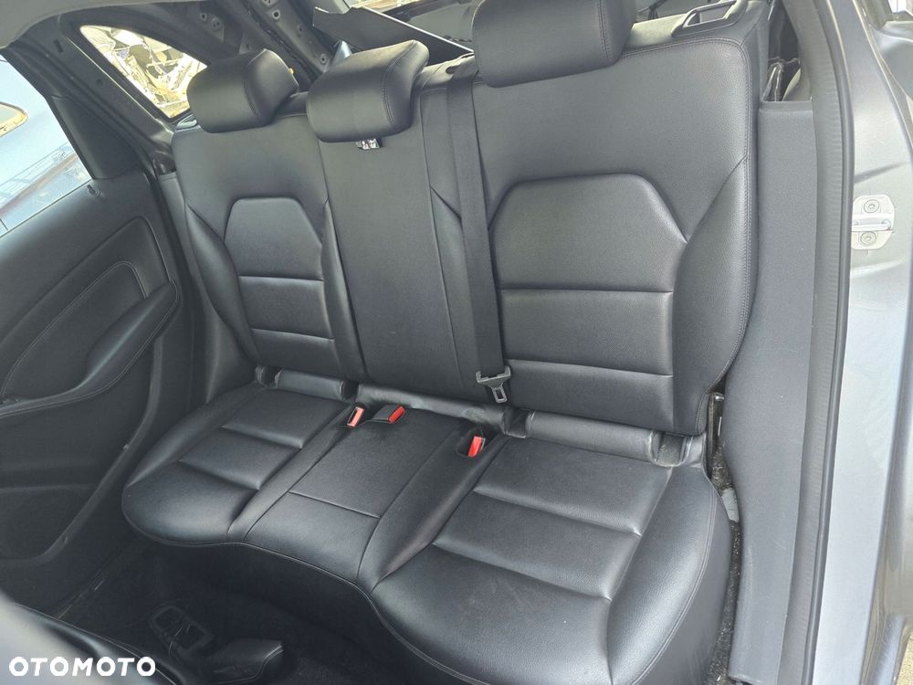 MERCEDES B W246 FOTELE KANAPA TUNEL CZARNA SKÓRA - 1