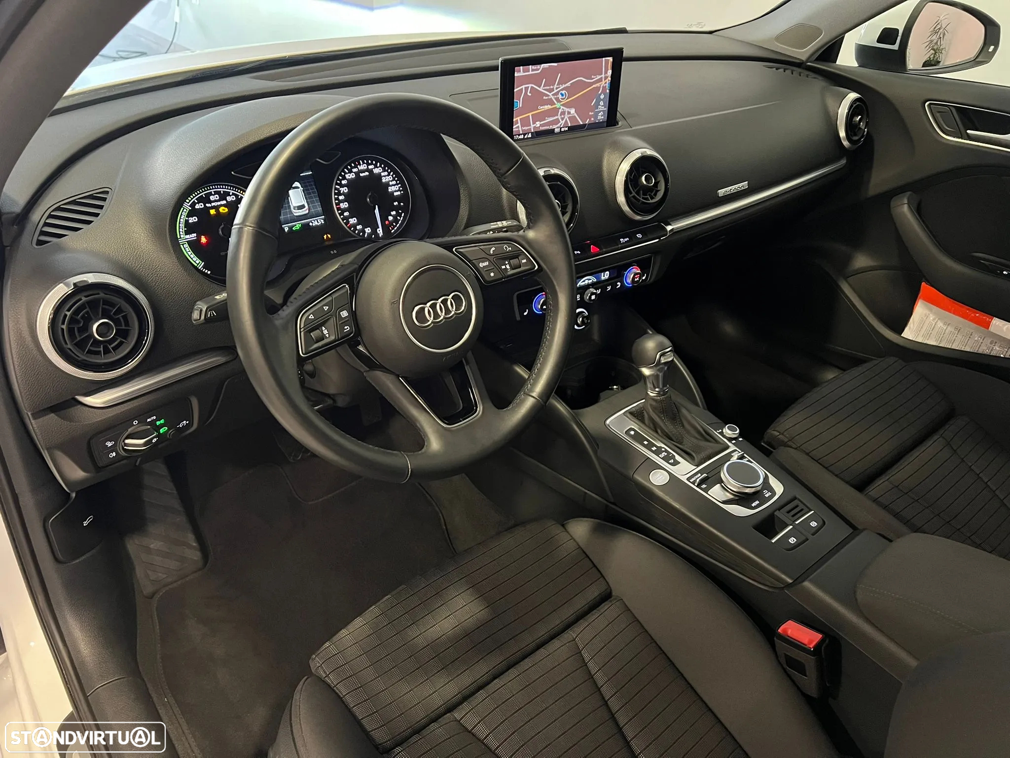 Audi A3 Sportback 1.4 TFSI e-tron S line Sport Pack - 9