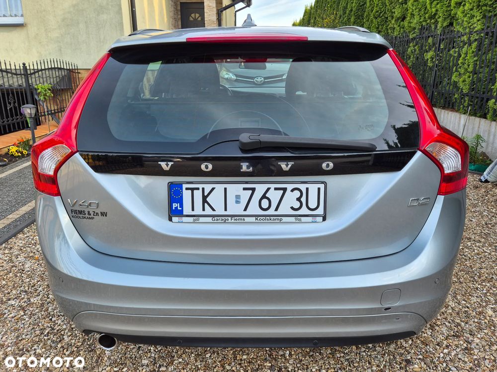 Volvo V60 D2 Drive-E Momentum - 6