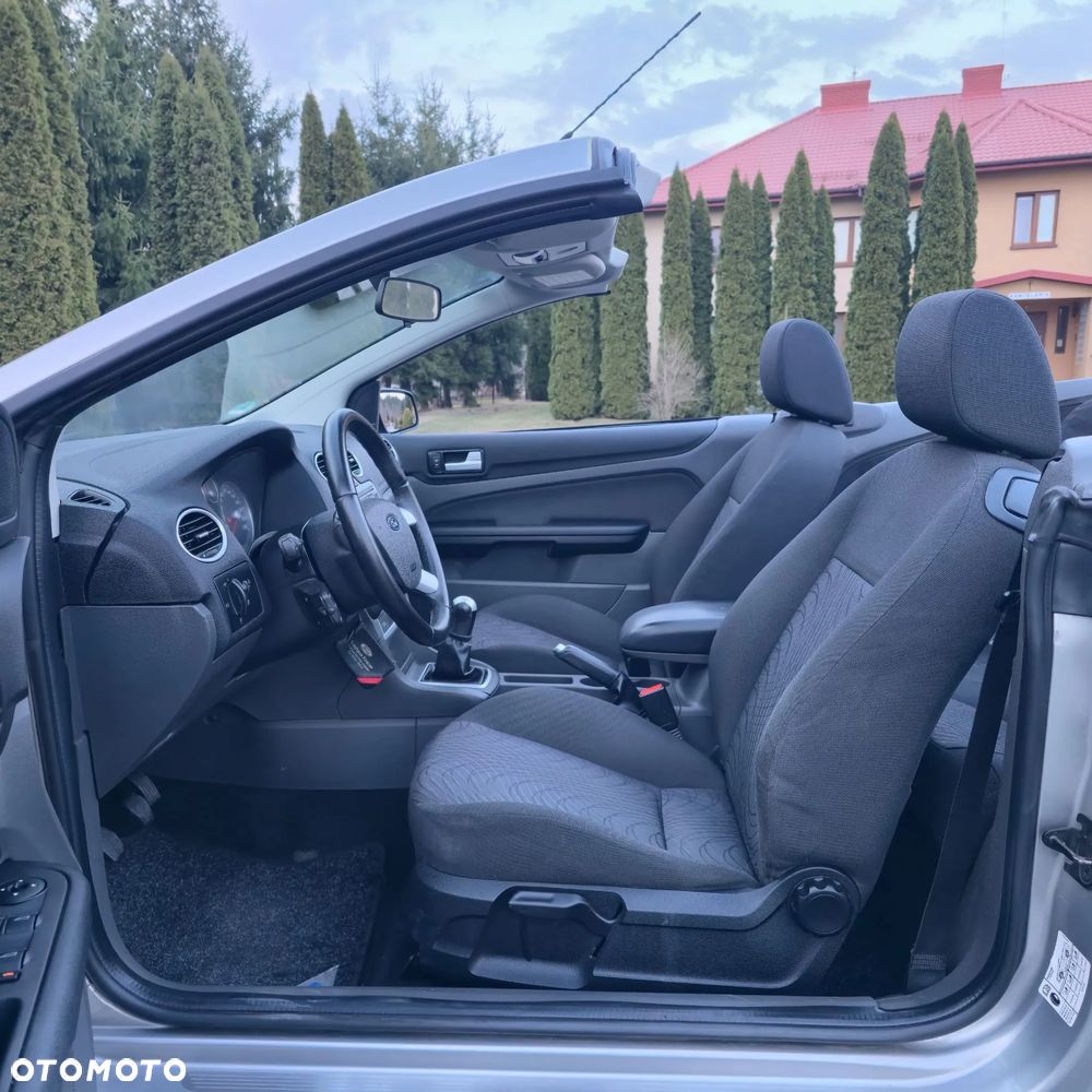 Ford Focus 1.6 16V Fun X - 27