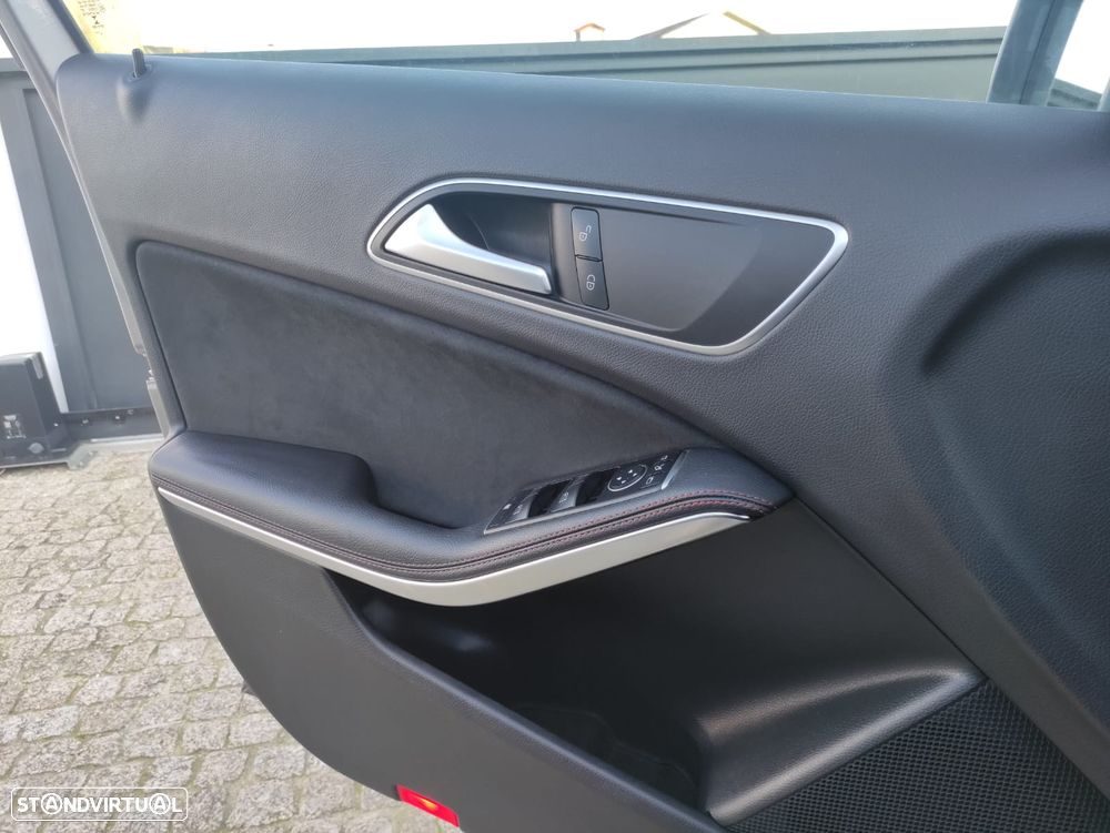 Mercedes-Benz A 200 d AMG Line Aut. - 24