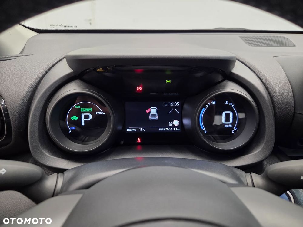 Toyota Yaris Hybrid 1.5 Executive - 25