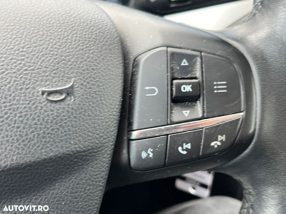 Ford Focus - 17