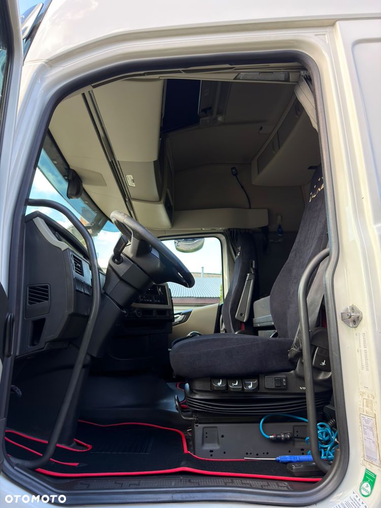 Volvo FH GLOBETROTTER - 20