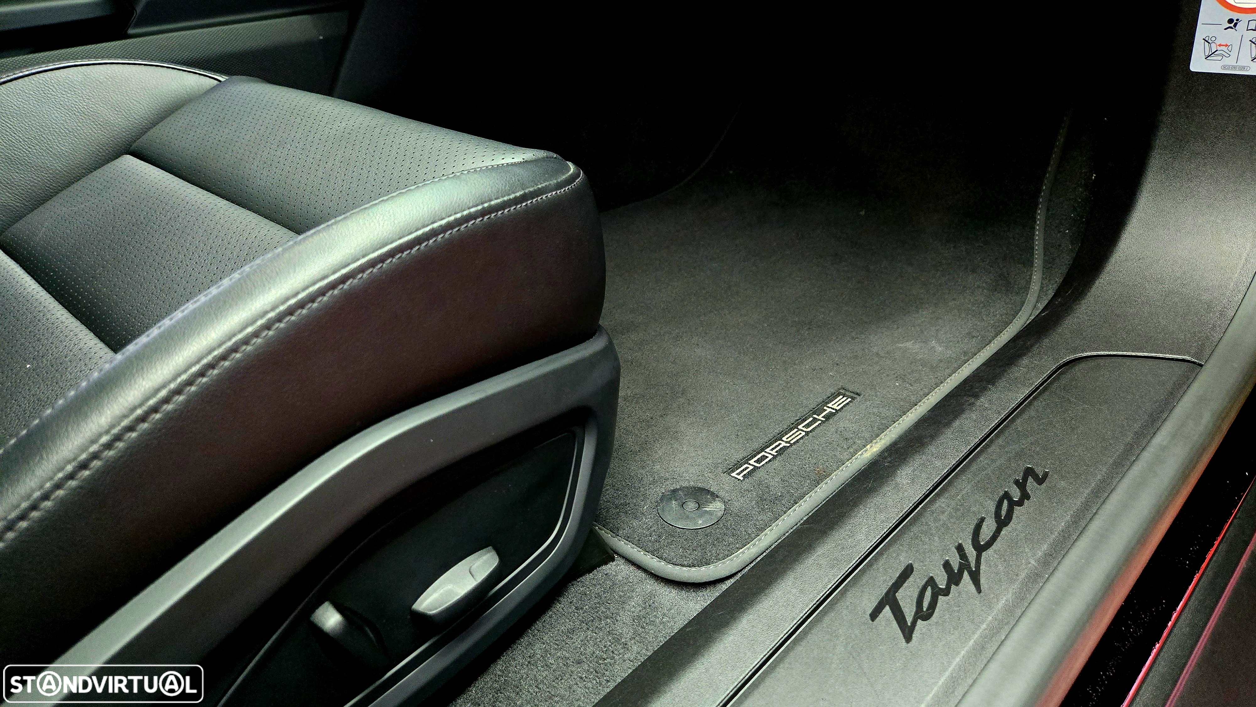 Porsche Taycan Sport Turismo Standard - 33