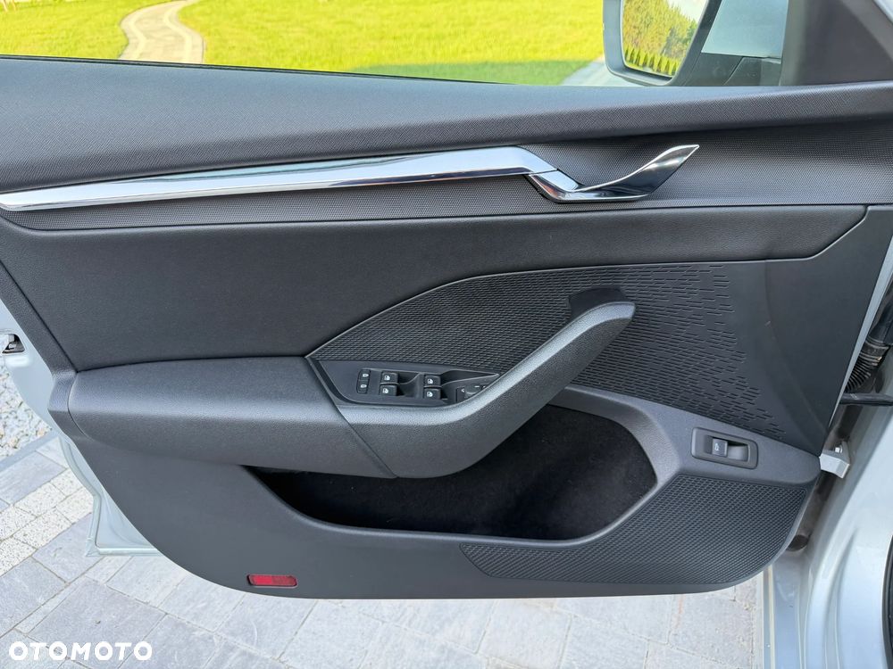 Skoda Octavia 2.0 TDI Sportline DSG - 8