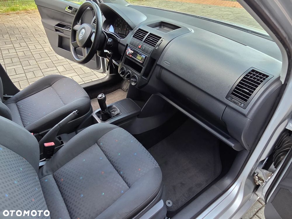 Volkswagen Polo 1.2 Fun - 19