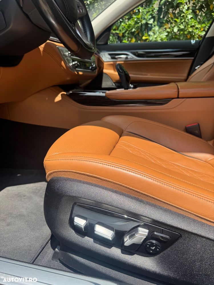 BMW Seria 7 740d xDrive - 11