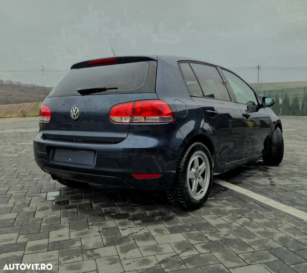 Volkswagen Golf 1.6 TDI BlueMotion Technology DPF Comfortline - 4